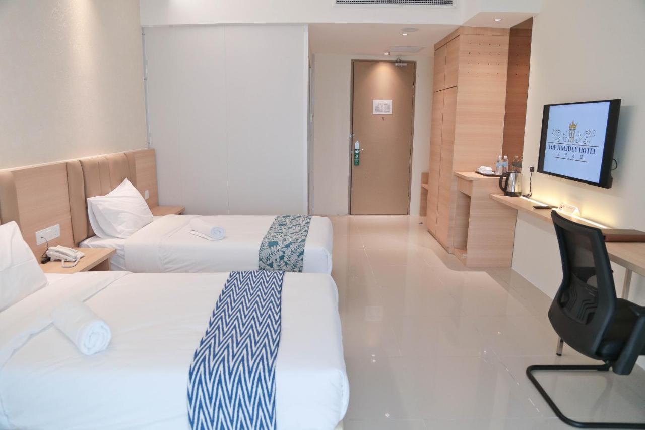 Top Holiday Hotel Seri Kembangan Exterior photo