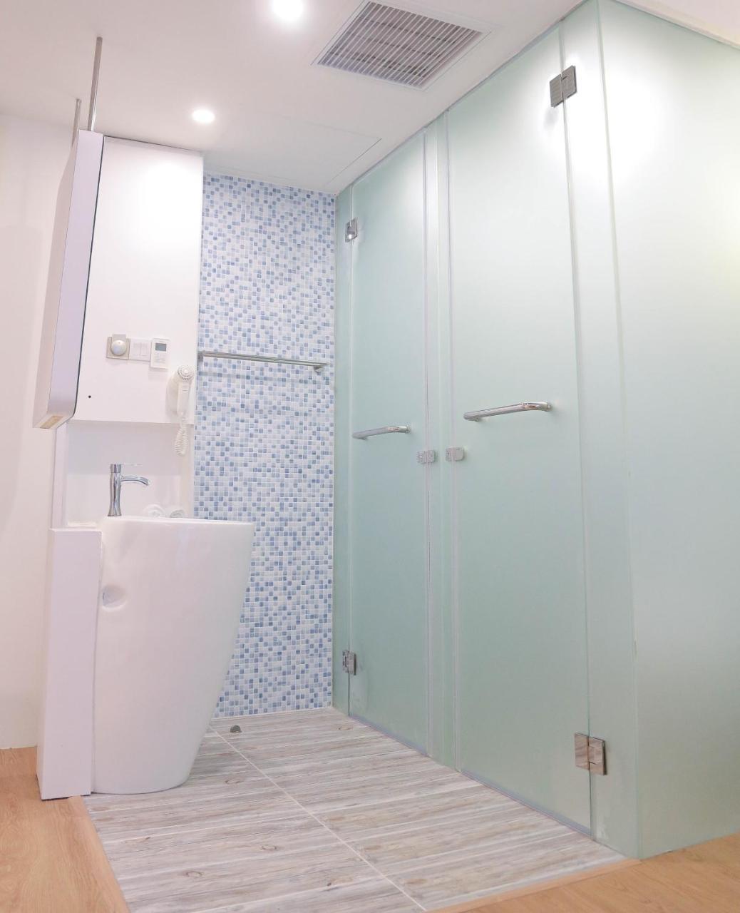 Top Holiday Hotel Seri Kembangan Exterior photo