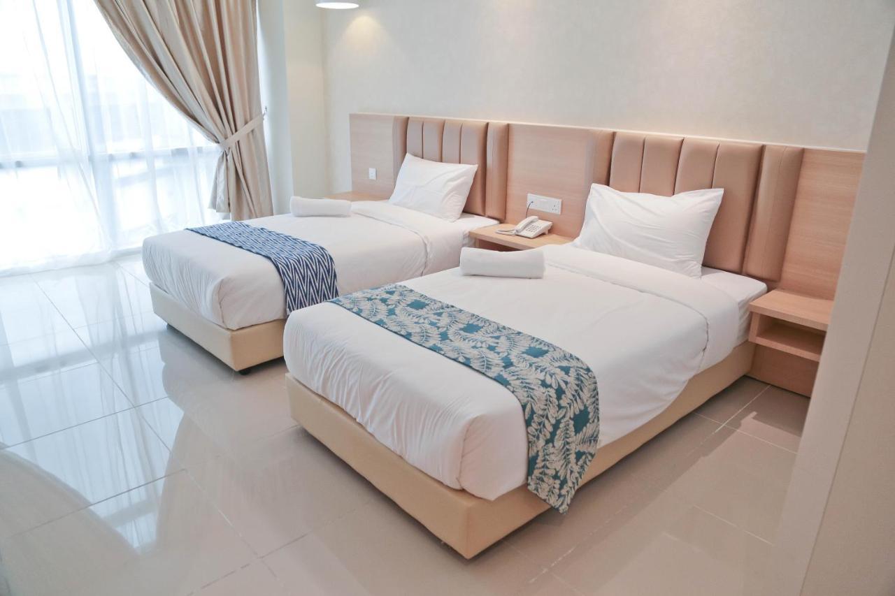 Top Holiday Hotel Seri Kembangan Exterior photo